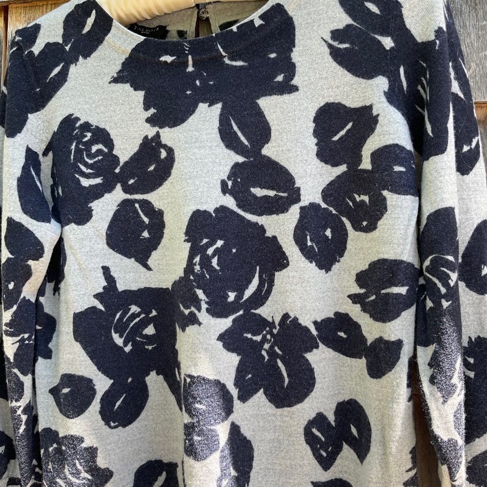 Talbots Sweater - Picture 2 of 6
